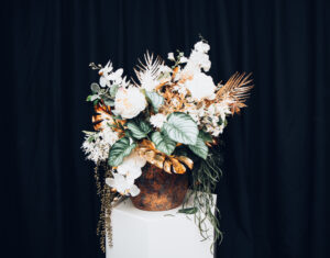 Bloemstuk van Zijdebloemen voor Privé Feest